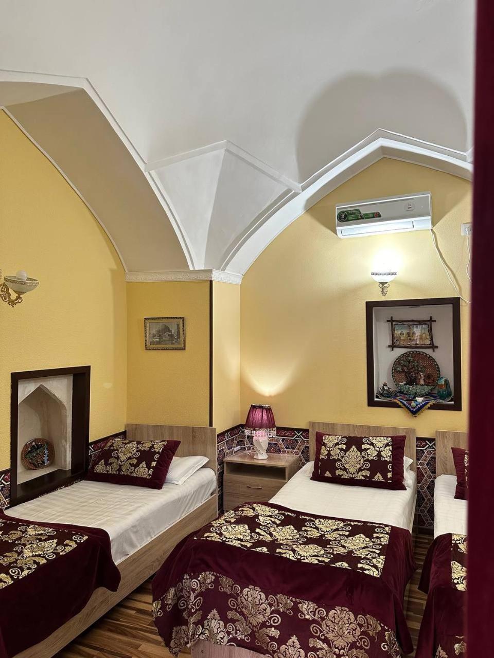Karavansaray Khurjin Old بخارى المظهر الخارجي الصورة